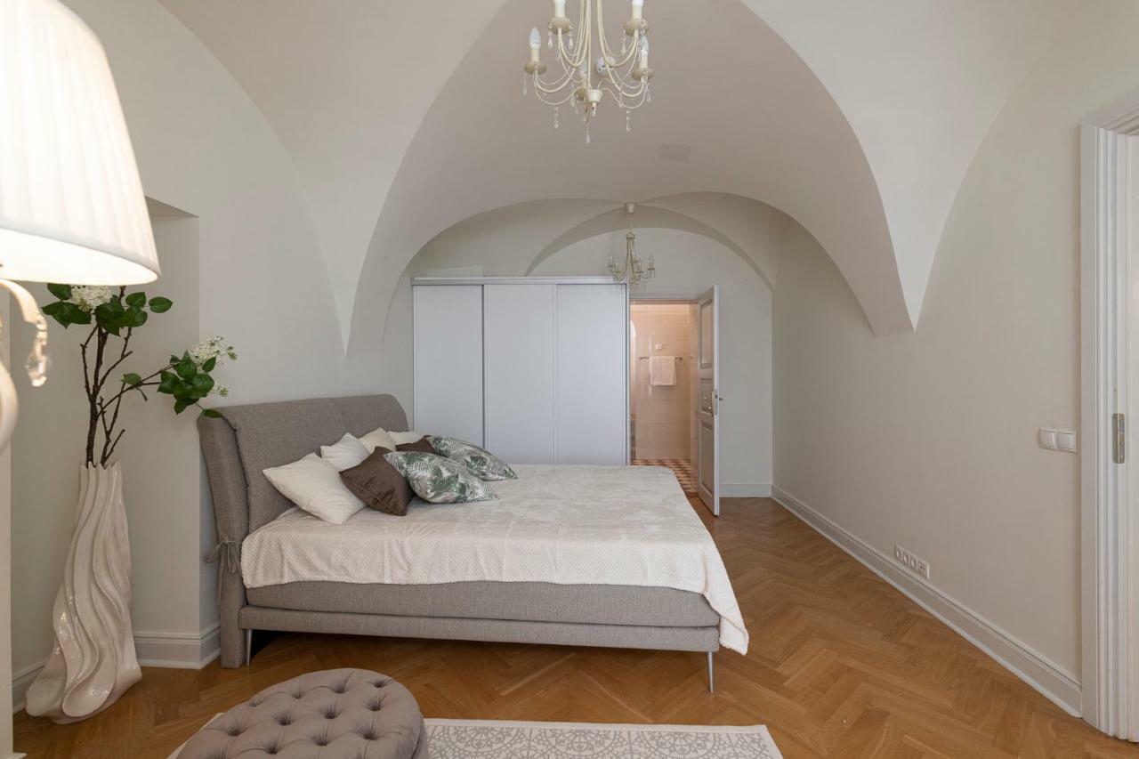 Tallinn Housing 2 Bdr 2 Bathroom With Sauna At Carl Engel Luxury House Exterior photo
